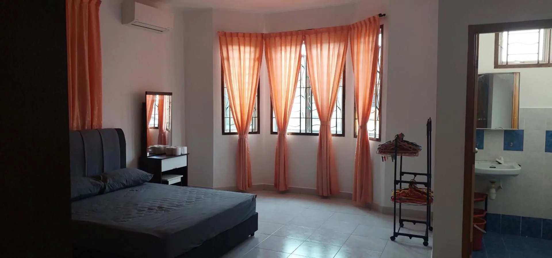 Skudai Close To Jb Town Corner House Johor Bahru Malaysia
